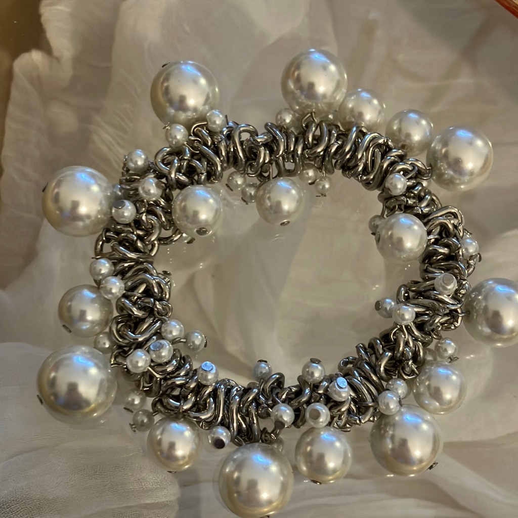 Really Cute Beads And Bobbles Bracelet 12$